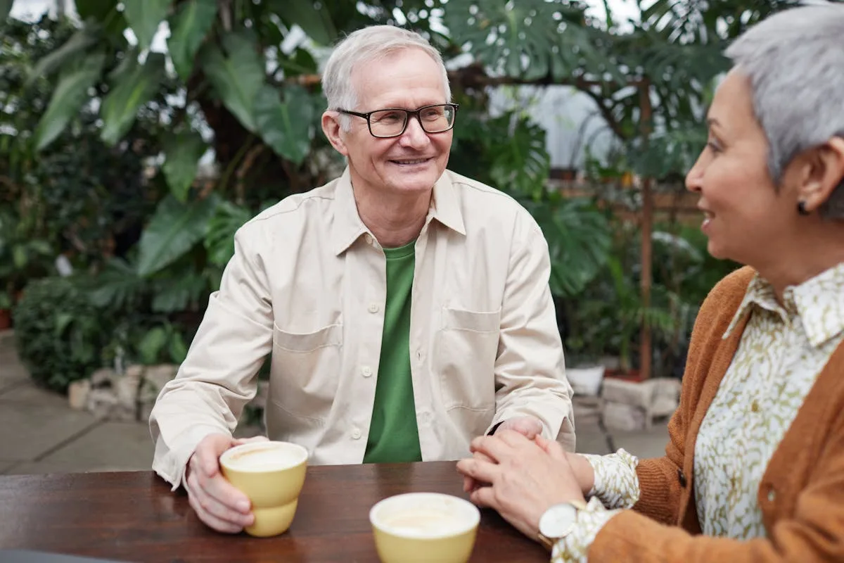 Couple having a first conversation at a NYC speed dating night